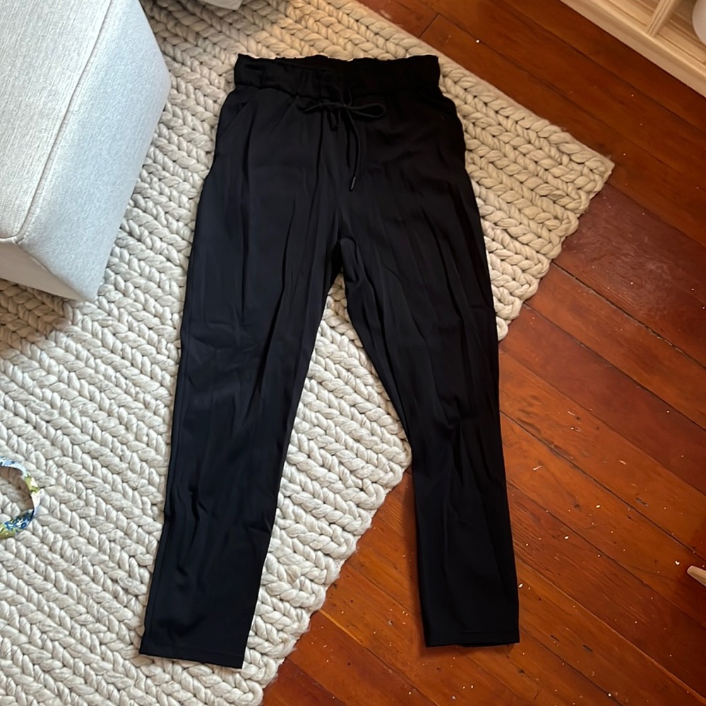 Lululemon Jogger Tie Waist Pant 28”